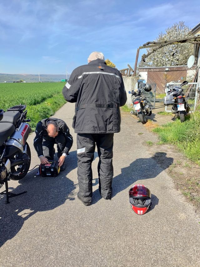 der Luftdruckprüfer an der Tanke hat nicht gepasst 