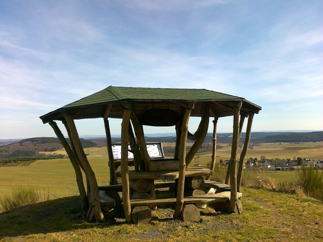 Ehhh, guggst du hier: Aussichtspunkt oberhalb von Salm